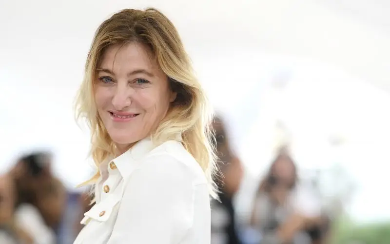 Valor net de Valeria Bruni Tedeschi - Wiki, edat, pes i alçada, relacions, família i més