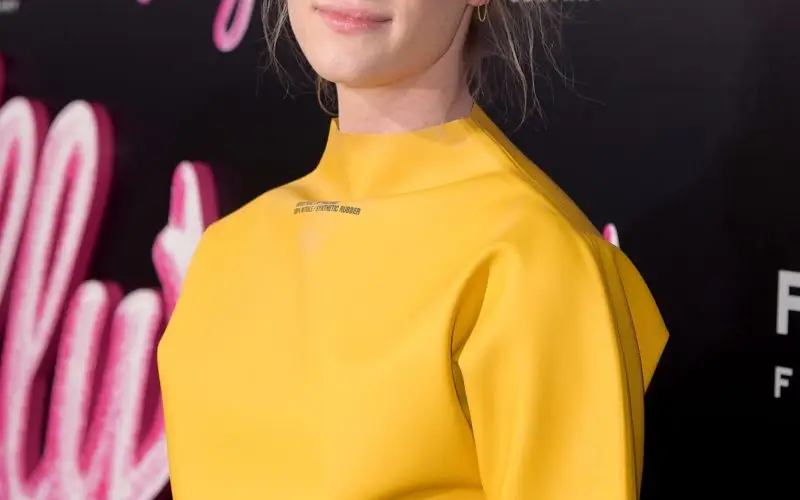 Mackenzie Davisin nettoarvo - Wiki, ikä, paino ja pituus, ihmissuhteet, perhe ja paljon muuta