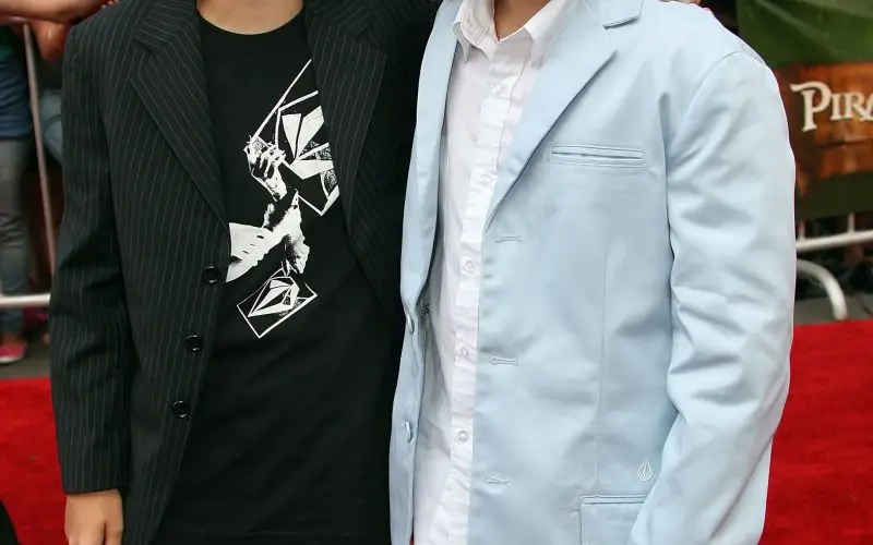 Dylan ja Cole Sprousen nettoarvo - Wiki, ikä, paino ja pituus, ihmissuhteet, perhe ja paljon muuta