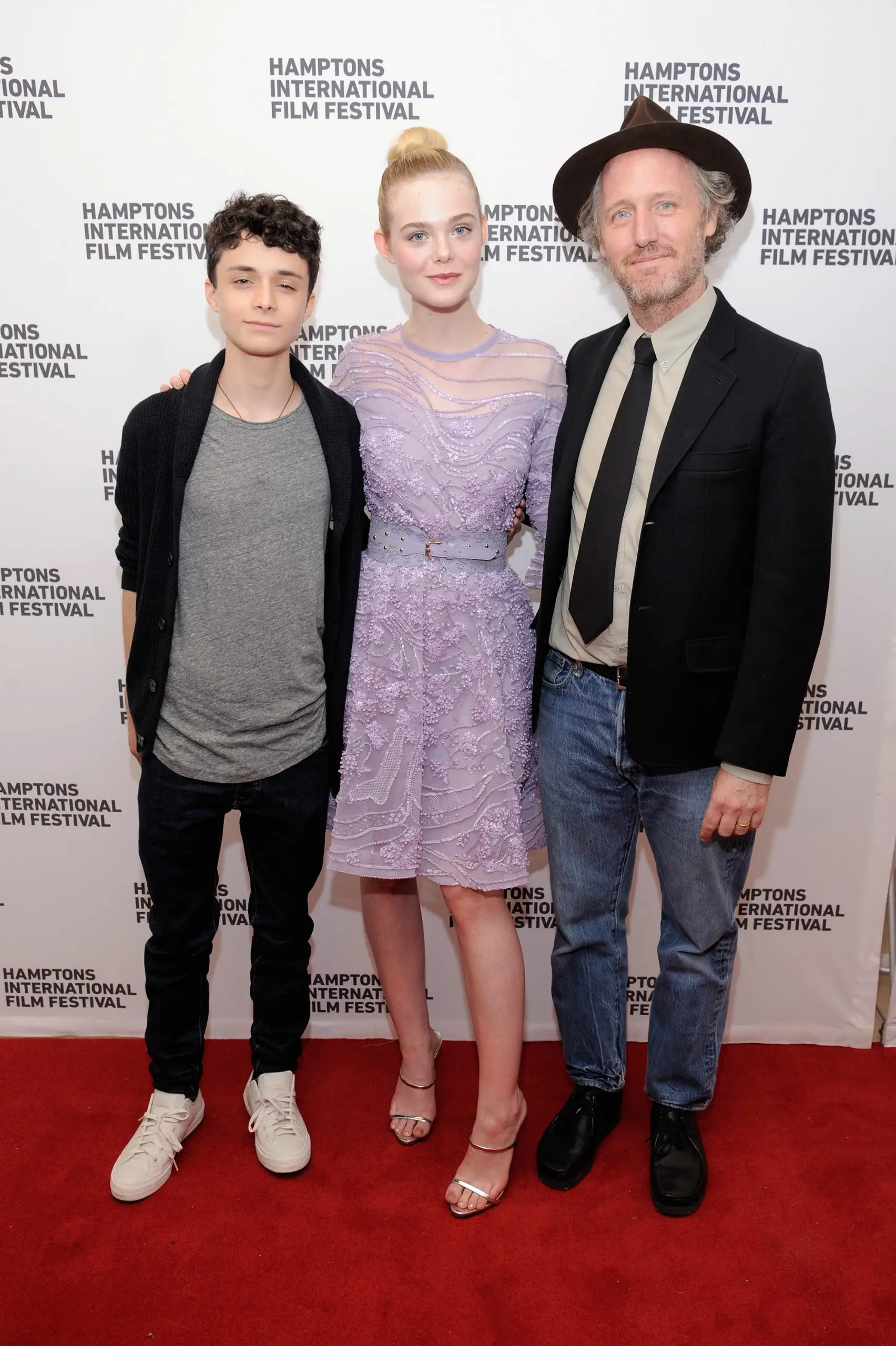 Lucas Jade Zumann foto 3