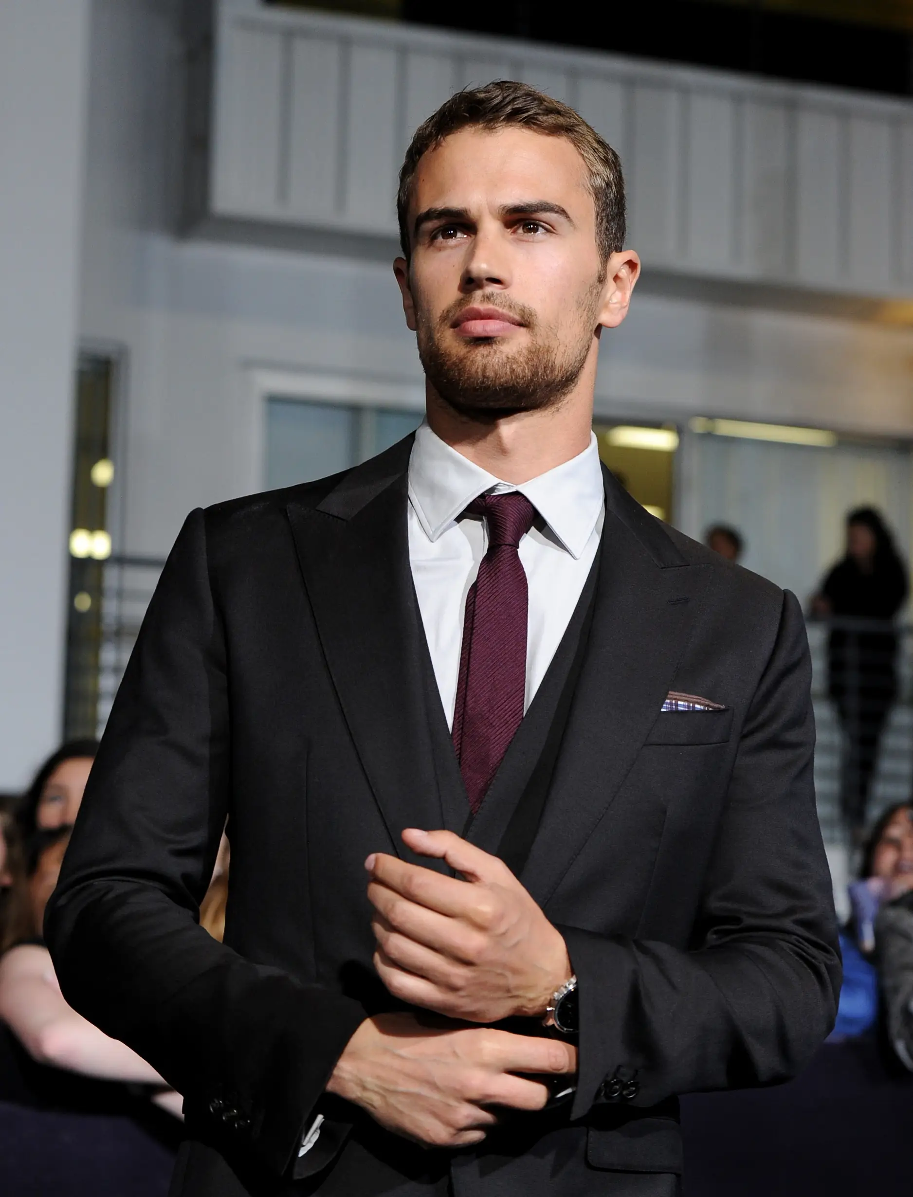 Theo James kuva 2