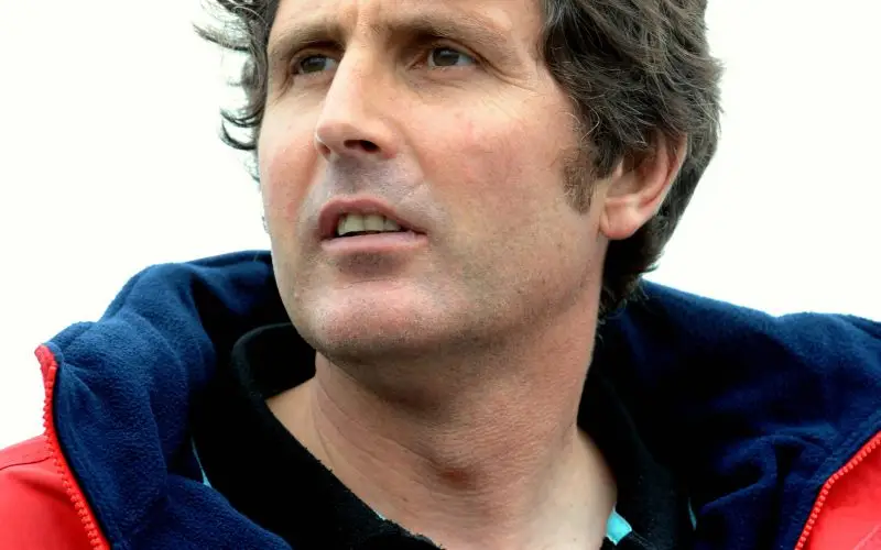 Brian Thompsonin nettoarvo - Wiki, ikä, paino ja pituus, ihmissuhteet, perhe ja paljon muuta