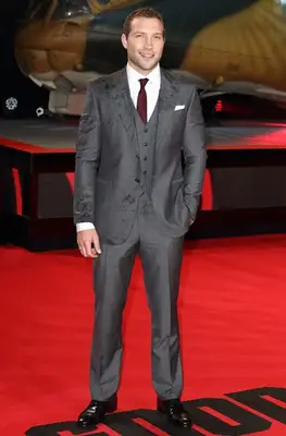 Jai Courtney Height Weight Body Shape