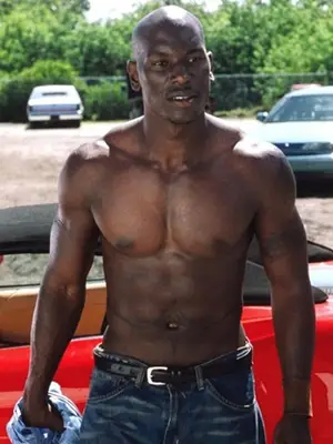 Tyrese Gibson Body Measurements Abs Biceps
