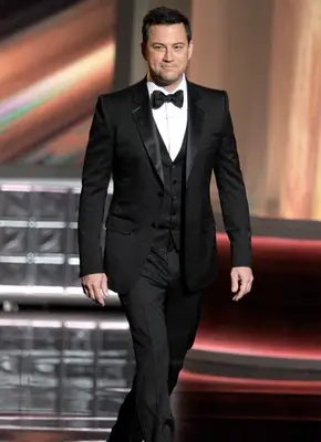 Jimmy Kimmel Height Weight Body Shape