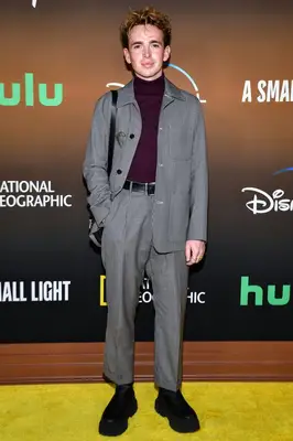 Laurie Kynaston Height Weight Stats