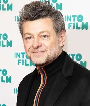 Andy Serkis Dimensione del peso delle statistiche delle statistiche del corpo di etnia