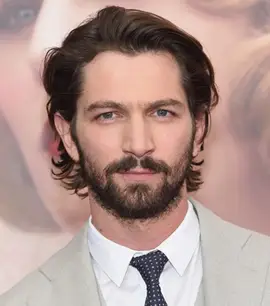 Michiel Huisman Weights Medições corporais