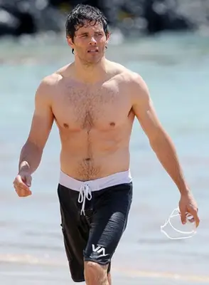 James Marsden Body Measurements