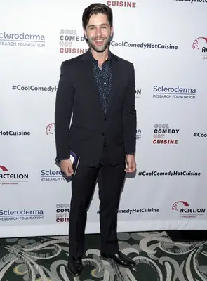 Josh Peck Height Weight Shoe Size