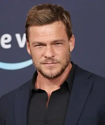 Le misure del corpo di Alan Ritchson