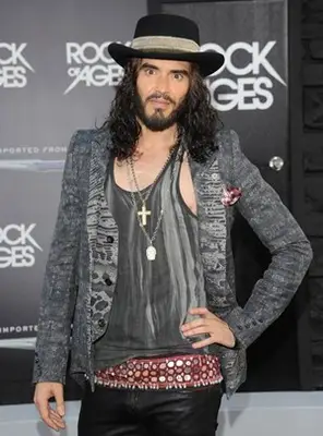Russell Brand Body Measurements