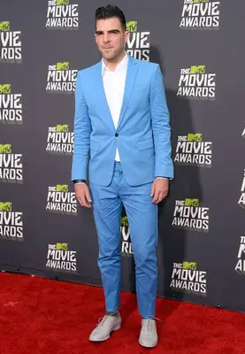 Zachary Quinto Body Measurements Shoe Size