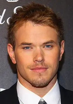 Kellan Lutz Body Mide Peso