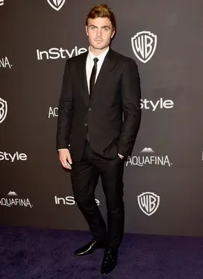 Alex Roe Body Measurements Stats