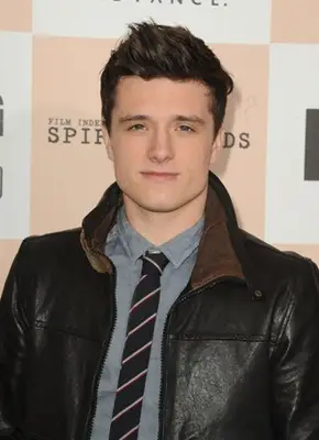 Josh Hutcherson Height Weight Stats
