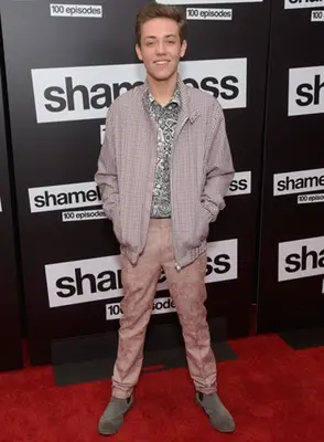 Ethan Cutkosky Height Weight Shoe Size