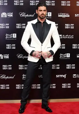 Michele Morrone Height Weight Stats