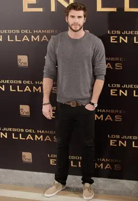 Liam Hemsworth Height Body Shape