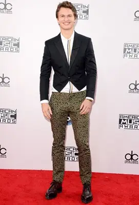 Ansel Elgort Height Body Shape