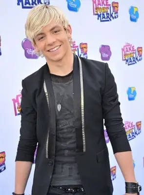 Ross Lynch Height Body Shape