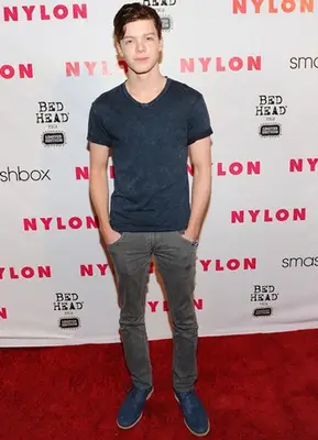 Cameron Monaghan Height Weight Body Shape