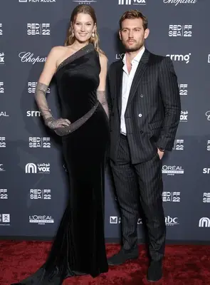 Alex Pettyfer Height Weight Stats