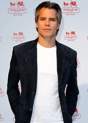 Timothy Olyphant Body Measurements Height Weight