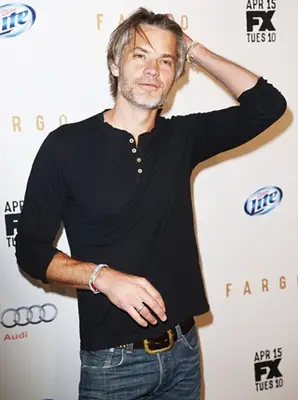 Timothy Olyphant Height Weight Body Shape
