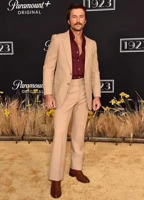 Brandon Sklenar Height Weight Shoe Size