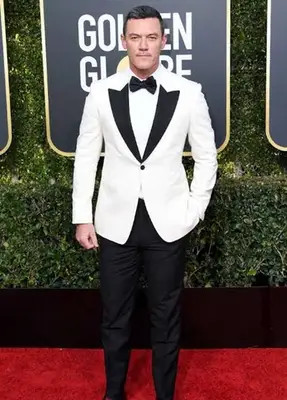 Luke Evans Bio and Facts