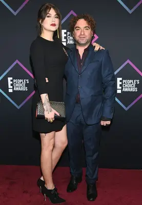 Johnny Galecki Body Measurements