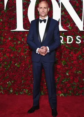 Mark Strong Height Weight Shoe Size