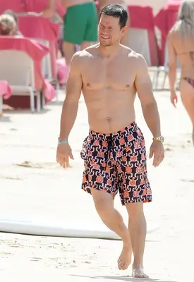 Mark Wahlberg Height Weight Shoe Size