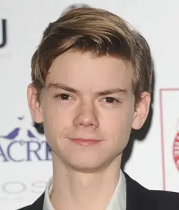Thomas Brodie-Sangster Peso dell'era delle misurazioni del corpo