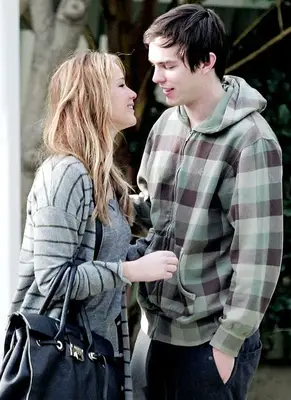 Nicholas Hoult Biography