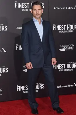 Eric Bana Height Weight Measurements