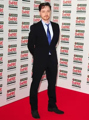 James McAvoy Height Weight Body Shape