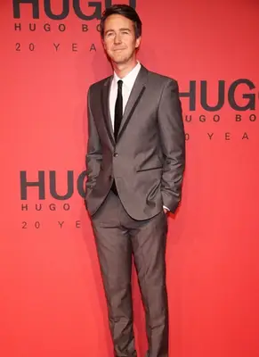 Edward Norton Body Measurements Shoe Size