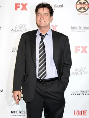 Charlie Sheen Body Measurements Height Weight