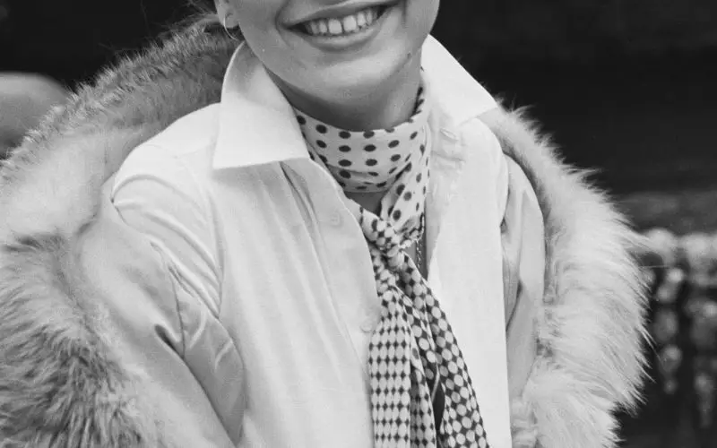 Ornella Muti Net Worth - Wiki, ikä, paino ja pituus, ihmissuhteet, perhe ja paljon muuta