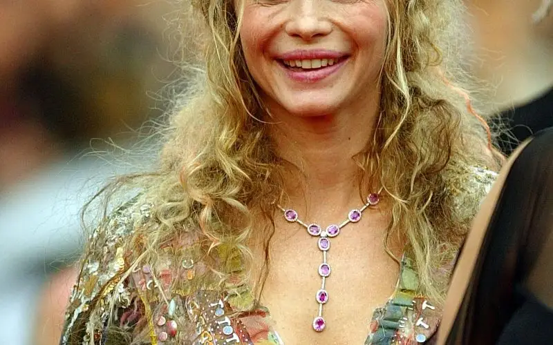 Emmanuelle Beart Net Worth - Wiki, ikä, paino ja pituus, ihmissuhteet, perhe ja paljon muuta