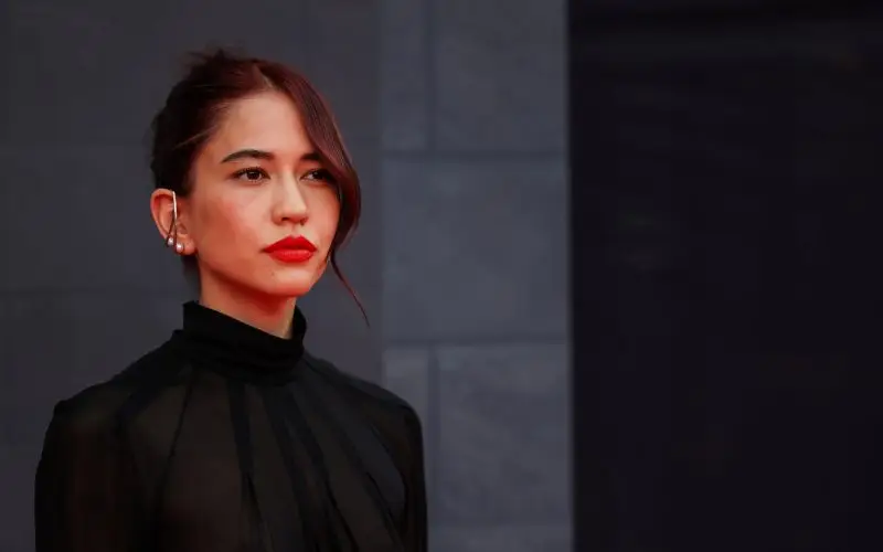 Sonoya Mizunon nettoarvo - Wiki, ikä, paino ja pituus, ihmissuhteet, perhe ja paljon muuta