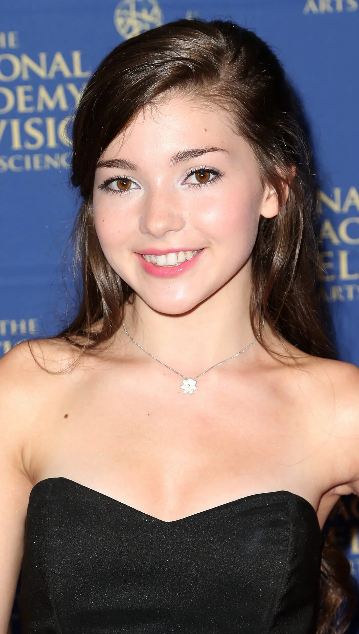 Katie Douglas zdjęcie 3