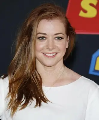 Alyson Hannigan Profile