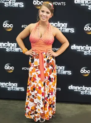 Bindi Irwin Height Weight Body Figure Shape