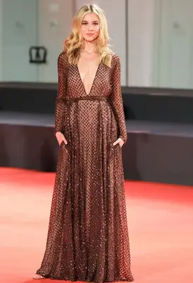 Isabel May Height Weight Shoe Size