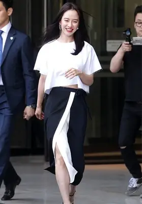 Song Ji-hyo Facts and Bio