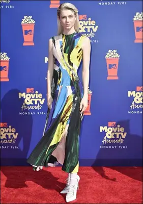 Hunter Schafer Height Weight Shoe Size