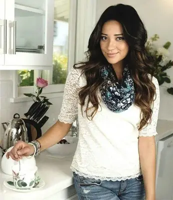 Shay Mitchell Favorite Things